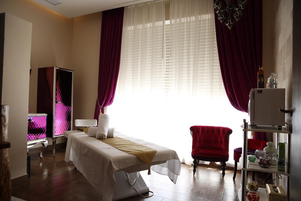 Adams Hotel Kuwait City Ngoại thất bức ảnh