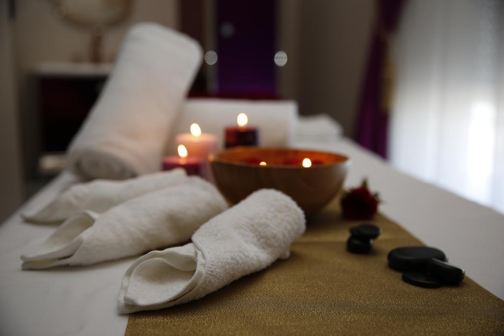 Adams Hotel Kuwait City Ngoại thất bức ảnh