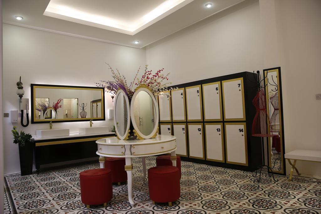 Adams Hotel Kuwait City Ngoại thất bức ảnh