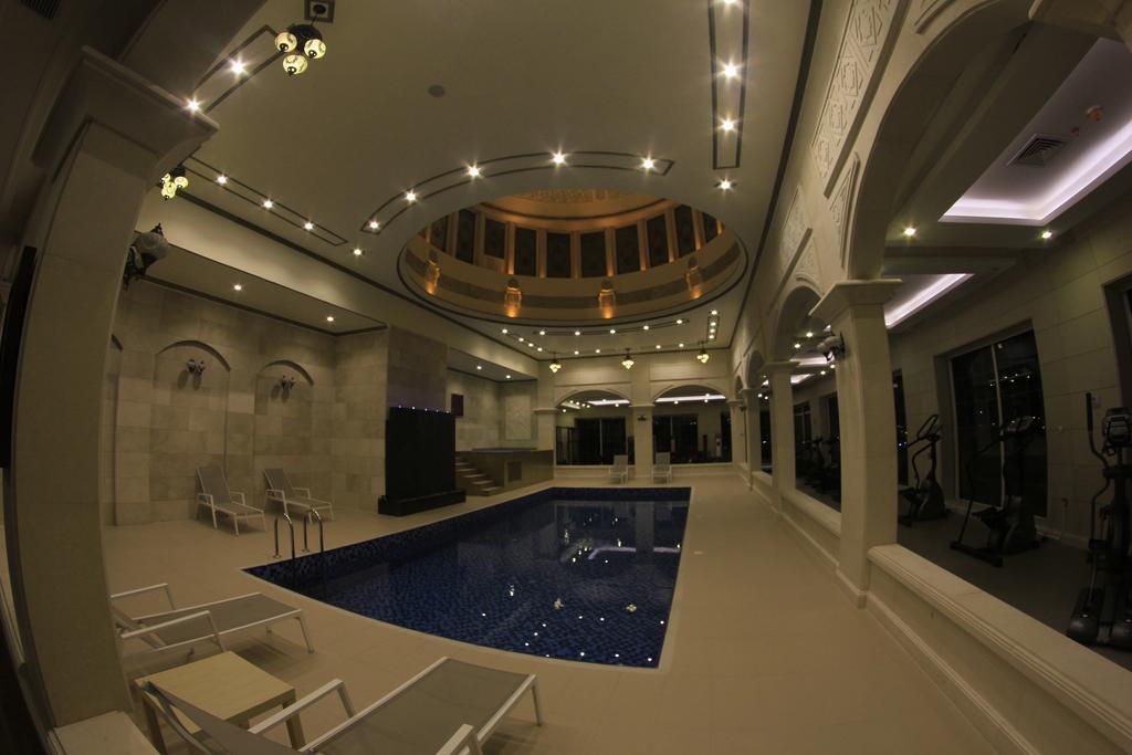 Adams Hotel Kuwait City Ngoại thất bức ảnh