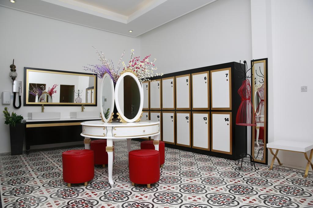 Adams Hotel Kuwait City Ngoại thất bức ảnh