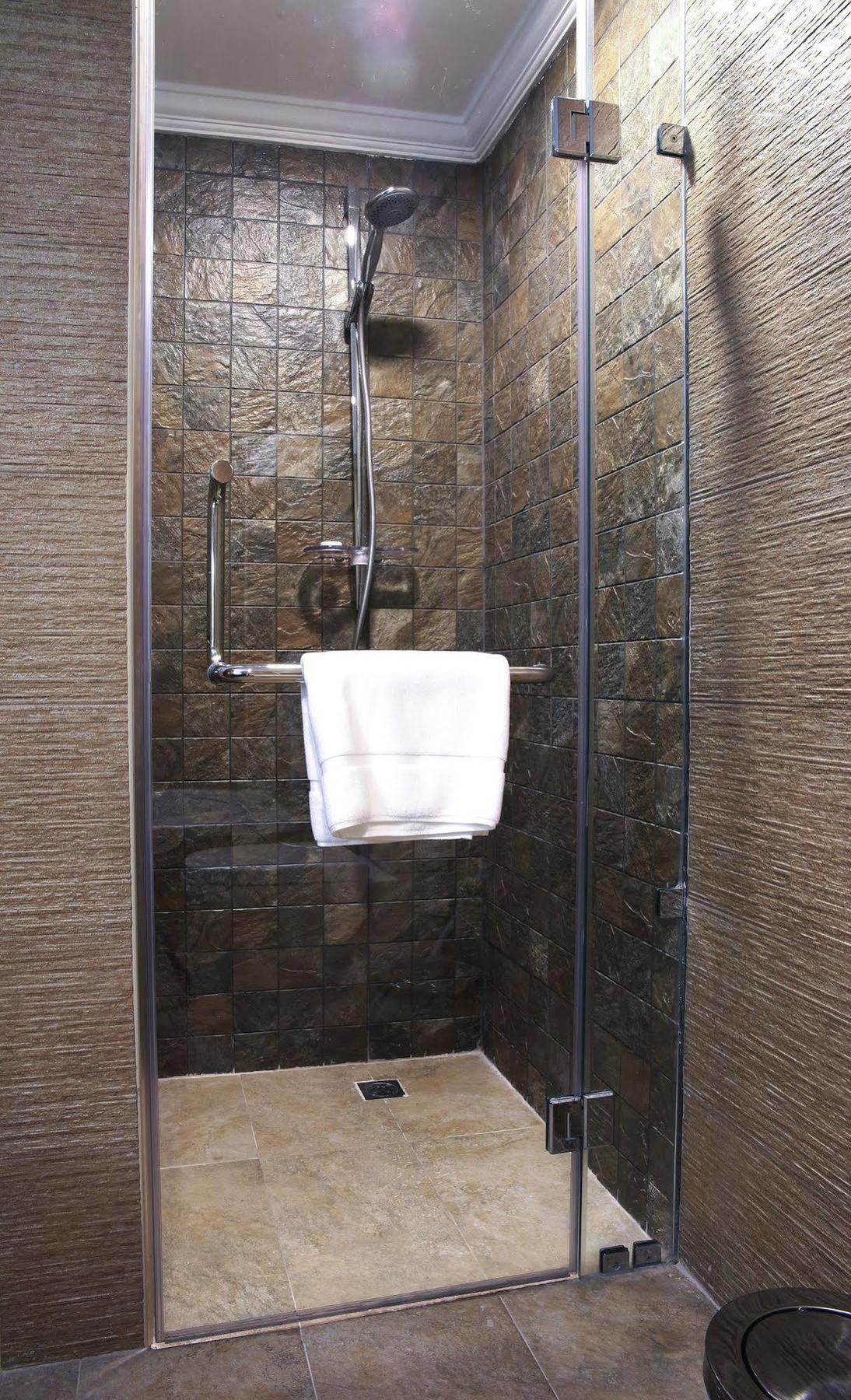 Adams Hotel Kuwait City Ngoại thất bức ảnh