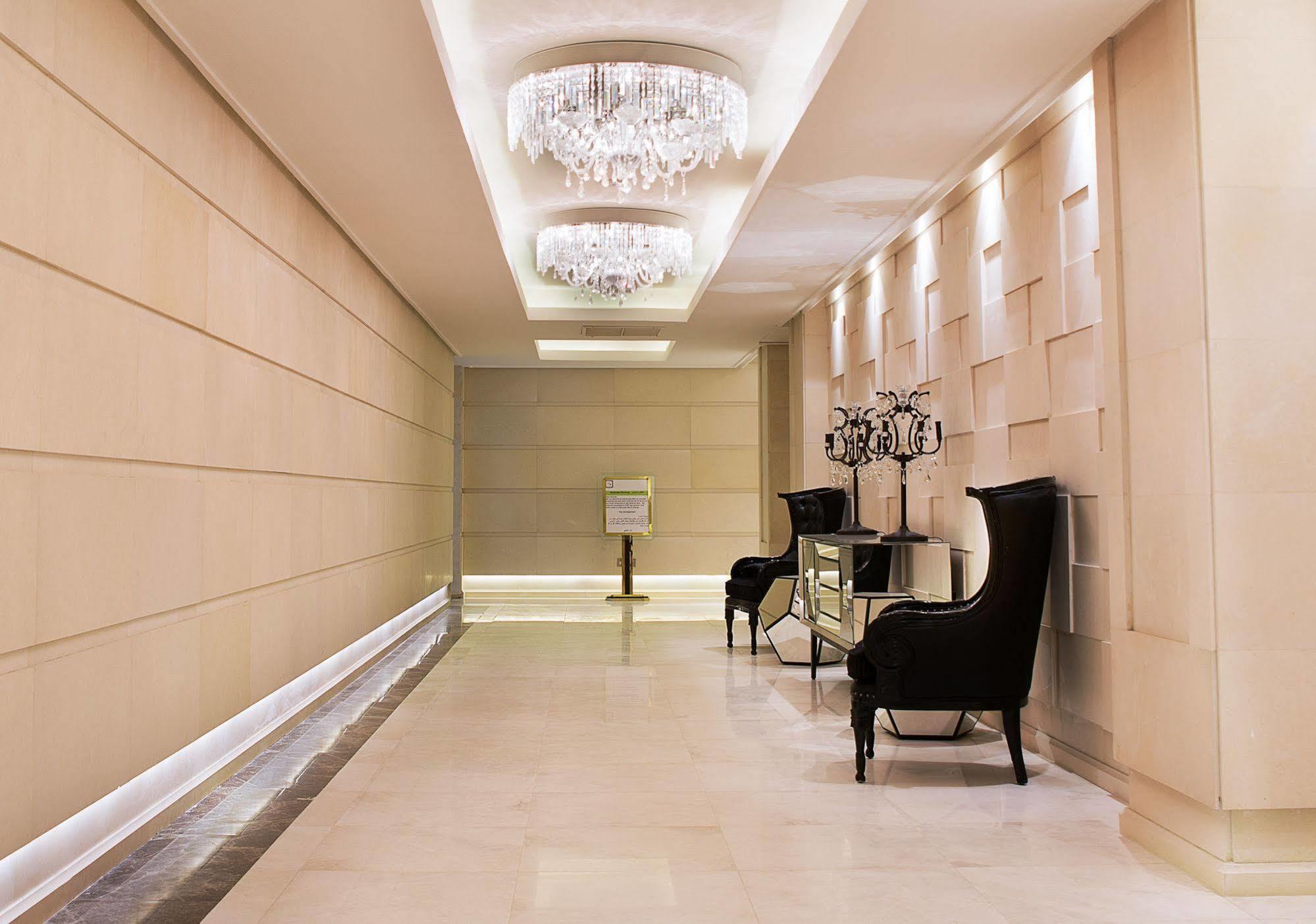 Adams Hotel Kuwait City Ngoại thất bức ảnh