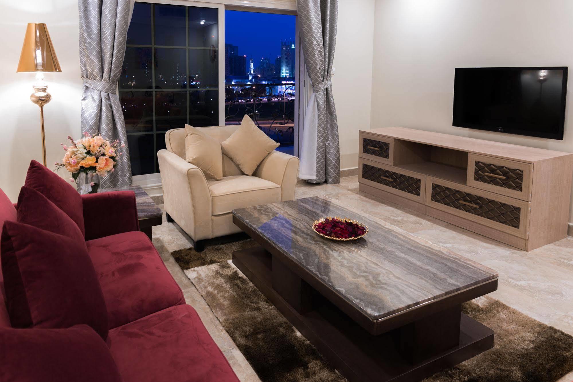 Adams Hotel Kuwait City Ngoại thất bức ảnh